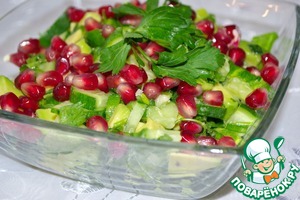 Рецепт Салат с авокадо и огурцом