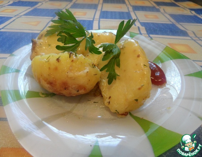 Рецепт: Картофель в чесночно-сырном соусе