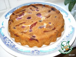 Шарлотка со сливами — простые пошаговые рецепты в домашних условиях