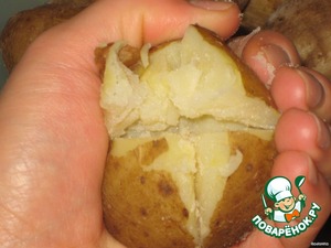 Запеченный картофель «Чесночно-сырный»
