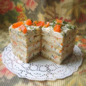 Рецепт Закусочный торт с крабовыми палочками "А`Море"
