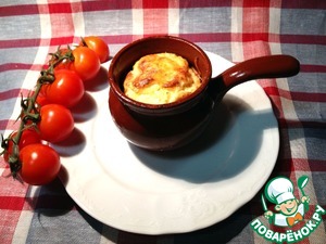 Рецепт Крабовые палочки с помидорками черри, запеченые в пармезановых облаках