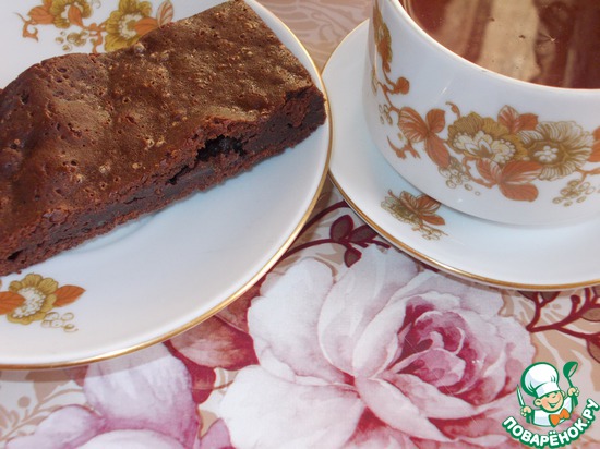 влажный шоколадный пирог с виски и оживляющий чайный напиток "Восточная сказка"
