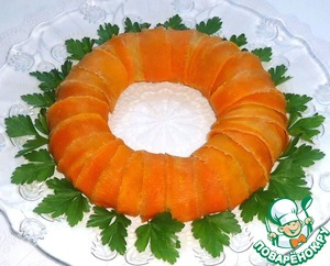 Рецепт Мясное кольцо с рисом и грибами в морковных лентах