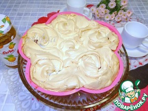 Рецепт Воздушный пирог из ягод с конфитюром