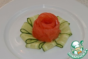 Рецепт Роза из помидора