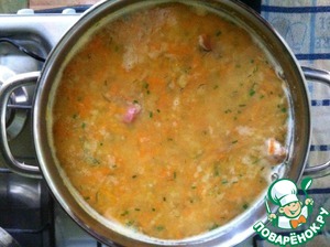 Как приготовить гороховый суп с копчёными рёбрышками