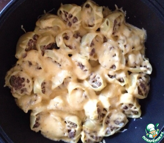 Фаршированные макароны-"сапожки" с сыром – кулинарный рецепт