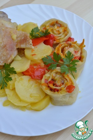 Рецепт Индейка, картофель и штрудели с овощной начинкой