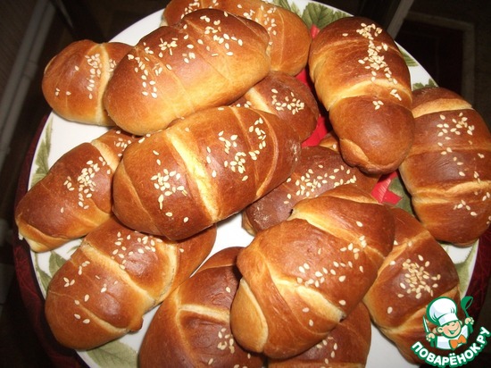 Булочки с сосисками по рецепту Tamara Shepeleva https://www.povarenok.ru/recipes/show/87512/