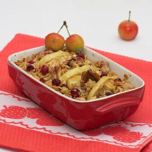 Рецепт Овсянка с яблоками, клюквой и грецкими орехами