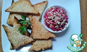 Рецепт Креветочные тосты с кунжутом и свекольным салатом