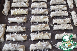 Рогалики с ореховой начинкой, пошаговый рецепт на 2156 ккал, фото, ингредиенты - Екатерина