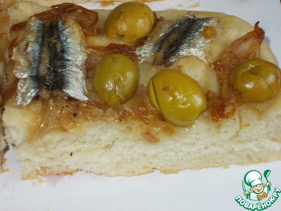 закусочный пирог с луком. килькой и оливками2