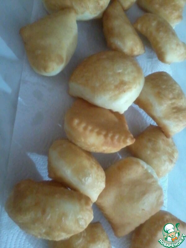 баурсак на белом фоне. баурсаки казахские. казахские баурсаки на дрожжах. казахские баурсаки на дрожжах. баурсак.