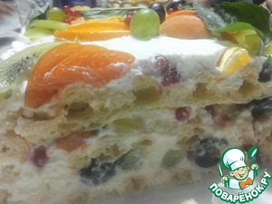 Торт Тропиканка с фруктами и заварным кремом