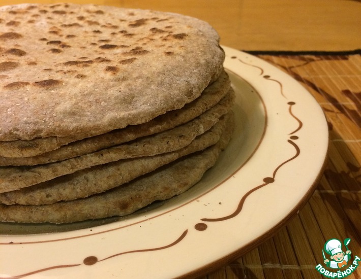 Лепешки из цельнозерновой муки на сковороде