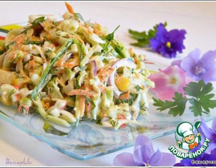 Рецепт: Салат из крабовых палочек с яйцом