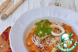 Рецепт: Ризотто томатное с морепродуктами и сыром в мультиварке