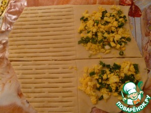 Слоеные пирожки с яйцом и зеленым луком (дуэль) – пошаговый рецепт с фотографиями