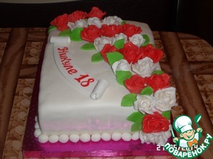 Cake with roses, decorated with mastic