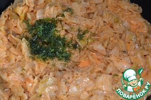 Рагу из капусты со сливками и яйцами