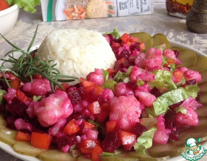 Рецепт: Салат с цветной капустой и свеклой