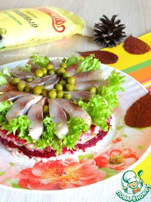 Рецепт Слоеный салат с сельдью, овощами и рисом
