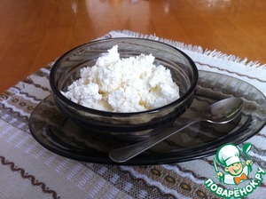 Cheese from yogurt in a slow cooker