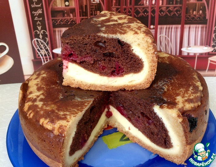 Рецепт: Шоколадно-творожный пирог с вишней Миледи