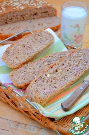 Рецепт Хлеб с отрубями, грудинкой, сыром, орехами и майораном