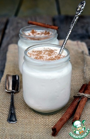 Рецепт Домашний йогурт из топленого молока с корицей