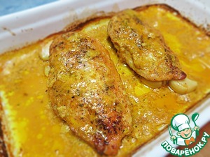 Рецепт Сочное куриное филе, запеченное в молочном соусе