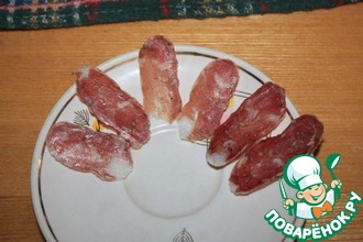 Рецепт: Сыровяленая колбаса из свиного ошейка
