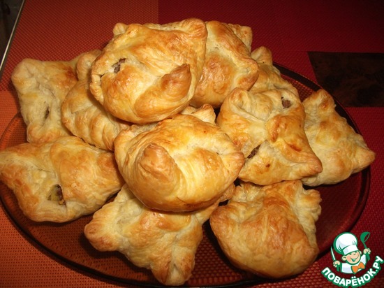 Паштет из куриных желудков в слоеном тесте по рецепту mtata https://www.povarenok.ru/recipes/show/91194/