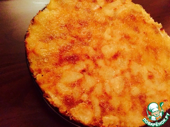 Нежный яблочный пирог с хрустящей корочкой