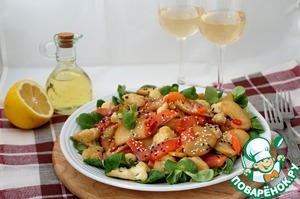 Рецепт Салат с сёмгой, яблоками и цветной капустой