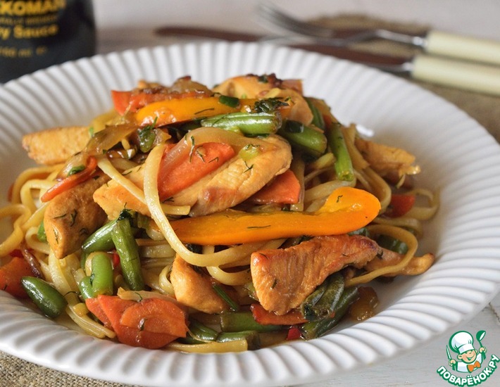 Рецепт: Спагетти с курицей и овощами