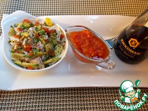Рецепт Рыбный салат с авокадо под томатно-соевым соусом