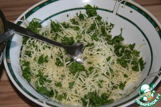 сыр с петрушкой.