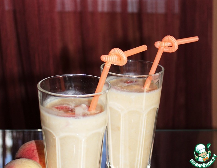 Рецепт: Персиково-рисовый смузи с кокосовой стружкой