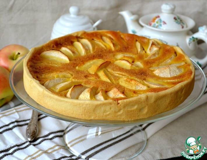 Рецепт: Яблочный пирог с карамельным кремом