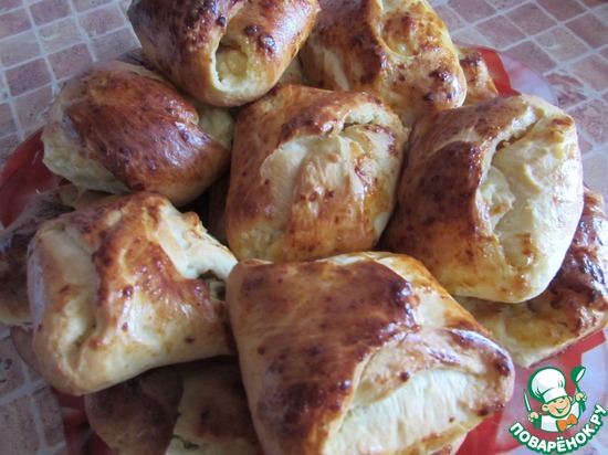 Ароматные "Подушечки" с творогом и вишней по рецепту natapit https://www.povarenok.ru/recipes/show/111421/