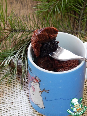 Рецепт Моментальный маффин "Чернослив в шоколаде"