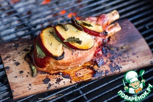 Рецепт Свиная грудинка, запеченная на гриль-доске