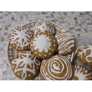 �������