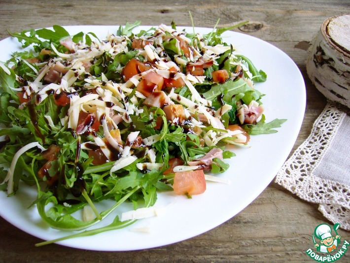 Салат с рукколой и копченым окорочком кулинарный рецепт