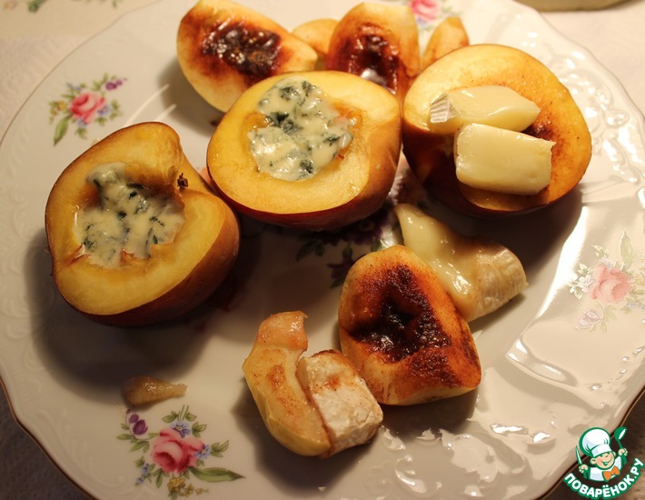 Рецепт: Персики или груши, запеченные с сыром