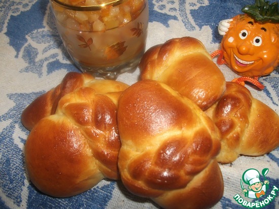 Булочки с начинкой из апельсинового джема и сливочного творожного сыра по рецепту diana1616 https://www.povarenok.ru/recipes/show/80630/