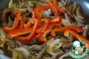 Вок со свининой и киноа: видео-рецепт